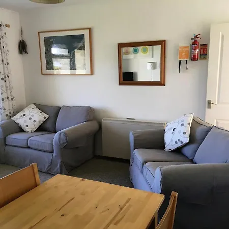 Apartment Ground Floor Chyreene Phillack